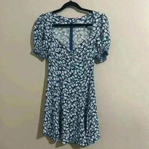 REFORMATION - Picture 1 of 5